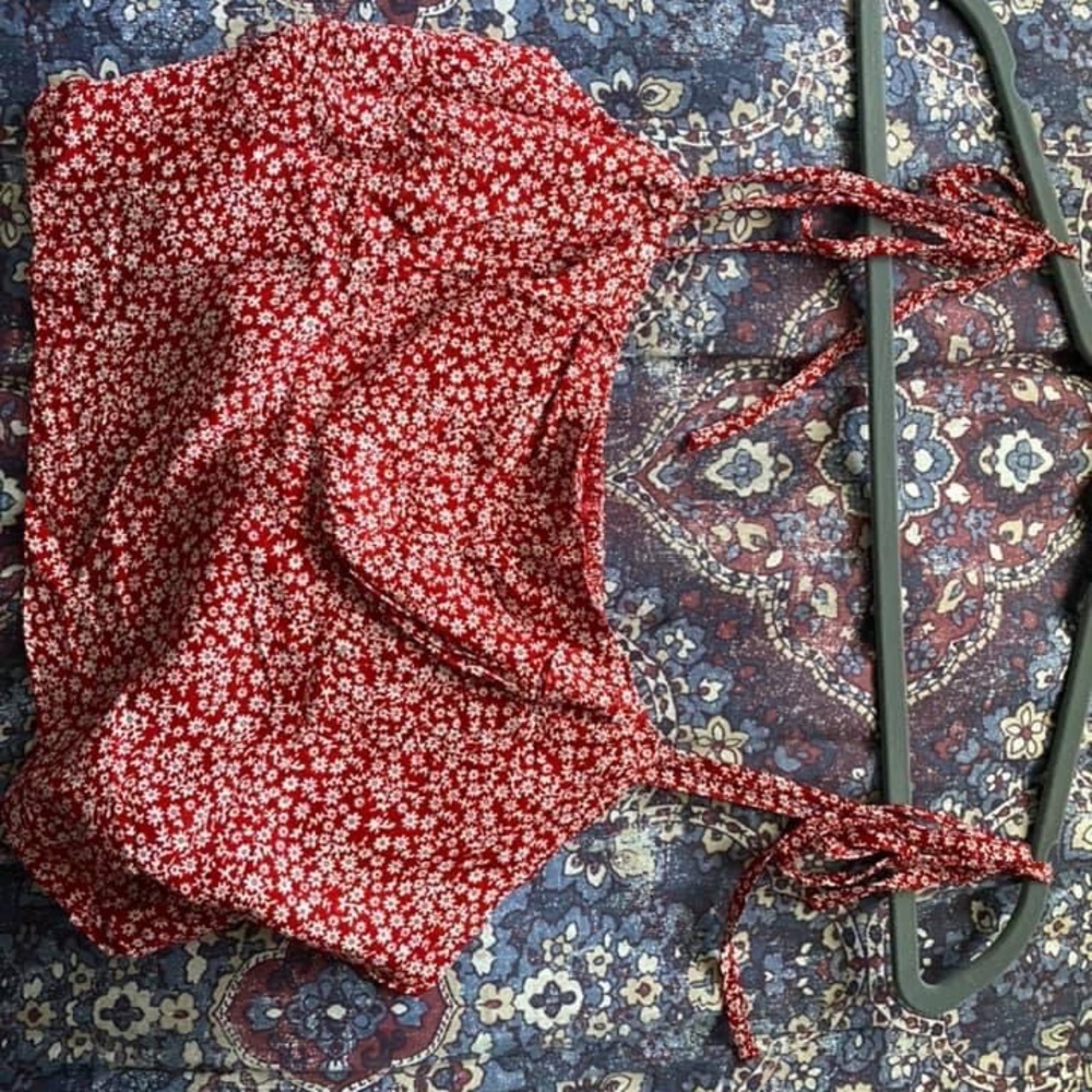 Spaghetti strap